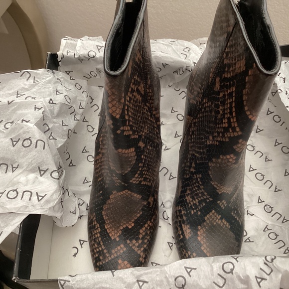 New Leather Snakeskin Boots size 7 - Picture 3 of 5